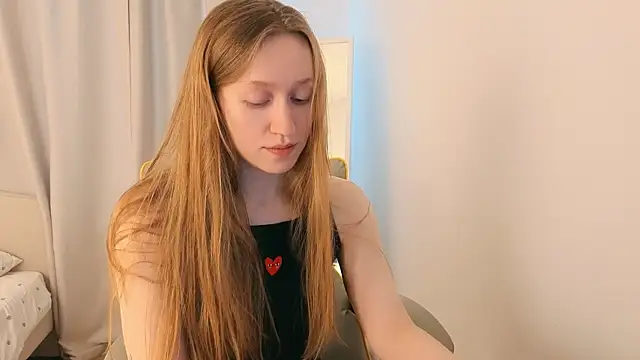 mowalova online show from August 2, 5:43 am
