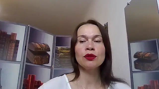 Selena Moo online show from May 13, 8:20 am