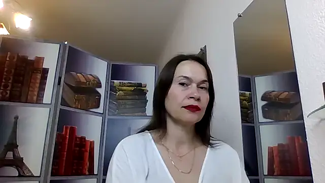 Selena Moo online show from May 12, 8:11 am