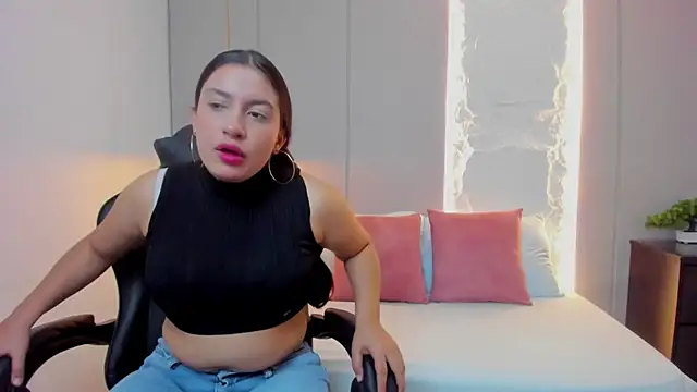 kira relish online show from June 30, 11:31 am