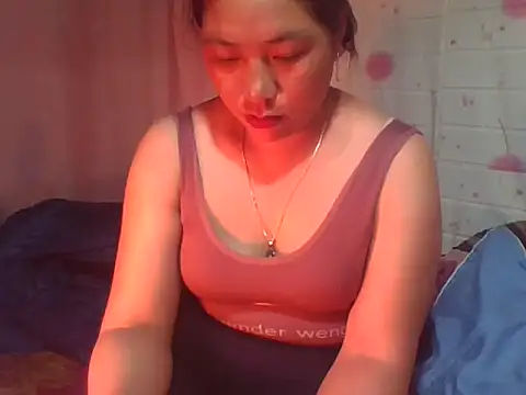 Hena   online show from April 27, 1:41 pm