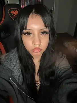 makeDollywet online show from April 13, 5:47 pm