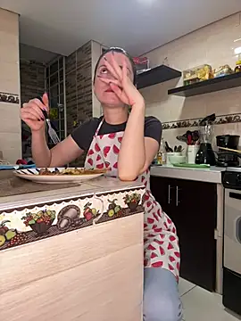 natashakinski online show from July 22, 8:43 pm
