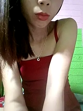 AmyLinee01 online show from April 18, 7:58 pm