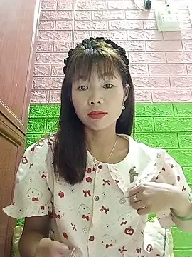 AmyLinee01 online show from June 8, 3:13 pm