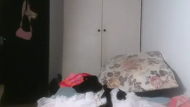 Lucia-boobs online show from May 10, 4:14 am