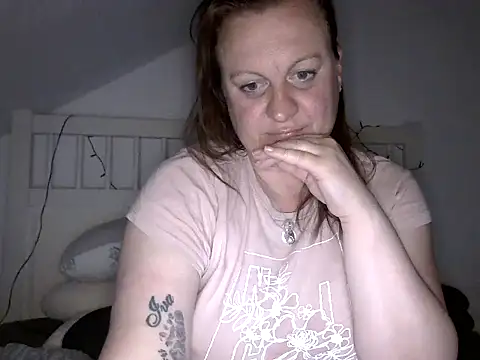 HotPussy785 online show from May 10, 8:22 pm