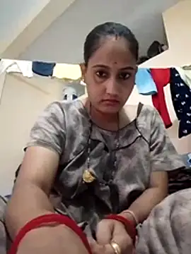 Sexi roovi online show from August 3, 5:11 am