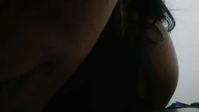 LolaThePinkBunny93 online show from March 27, 7:03 pm