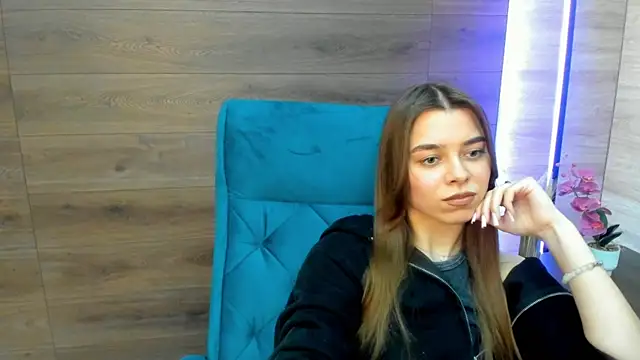 LynnWalker online show from March 24, 1:49 pm