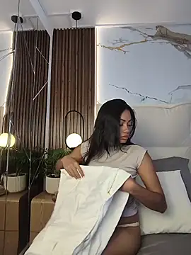 ElenaJamess online show from May 13, 7:19 pm