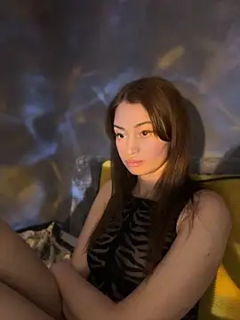 Sindy Mindy  online show from April 22, 4:48 pm