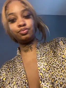 brilove22 online show from July 6, 1:05 pm