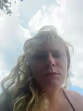 mango-kitty online show from July 10, 6:08 pm