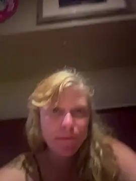 mango-kitty online show from August 7, 1:12 am