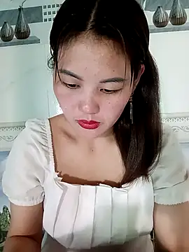 meg 06 online show from May 6, 7:56 am