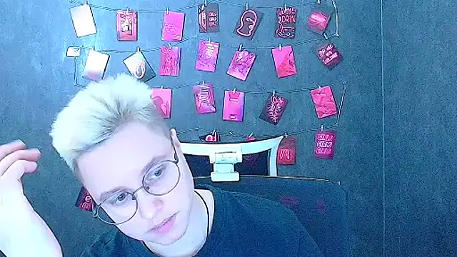 Bella lla online show from March 23, 12:44 pm