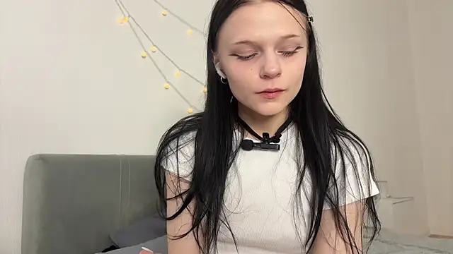 meowchaa online show from July 2, 3:45 am