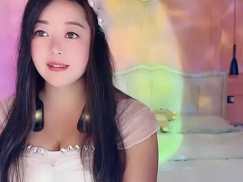 A-wzz online show from April 12, 5:38 pm