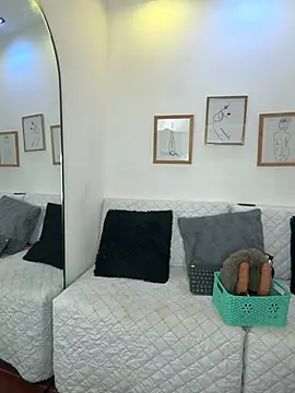 CharlotteCopper  online show from July 5, 9:59 am