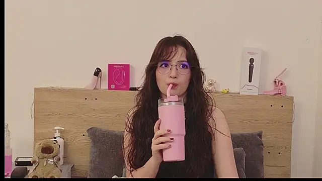 Sweet Alice S online show from June 3, 11:44 am