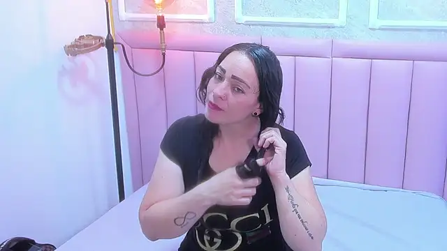 Dolcemoretti online show from March 28, 1:54 pm