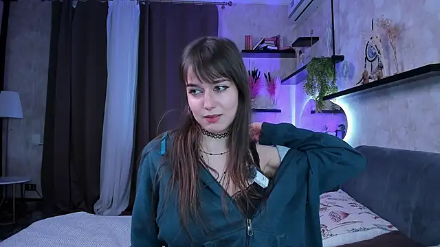 LaelIvie online show from May 4, 8:40 am