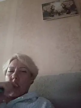 StellaSwan7293 online show from April 4, 9:30 am