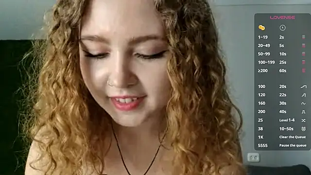 EmilyDeveyra online show from May 14, 9:37 am