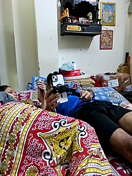 sexygirlsind online show from April 8, 6:21 pm