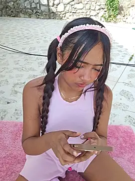Pretty karol online show from May 23, 1:42 pm