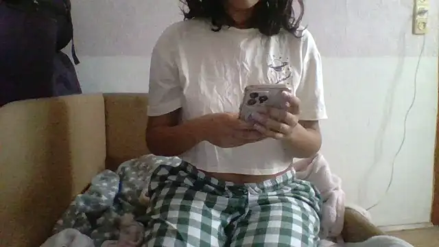 VetaCaramel online show from March 30, 3:33 pm