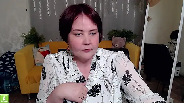 QUEEN02030 online show from May 31, 6:09 pm
