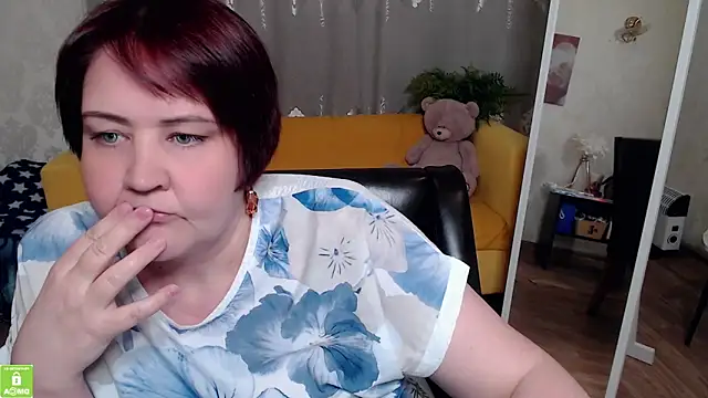 QUEEN02030 online show from June 3, 10:05 am