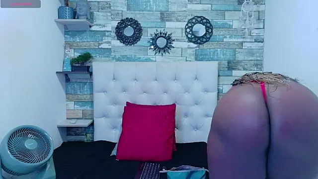 Skylernaomi online show from June 1, 2:30 pm