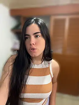 Flacalatina online show from April 14, 11:43 am