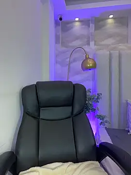 katyablonde  online show from April 27, 4:42 am