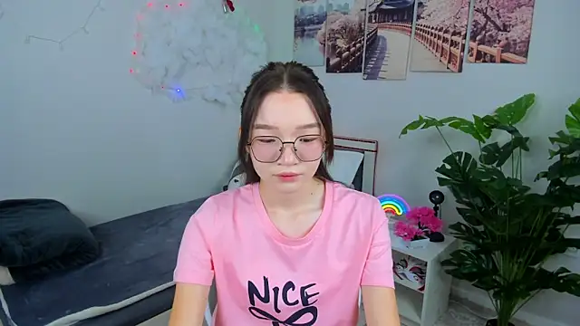syuri sun online show from June 16, 3:13 pm