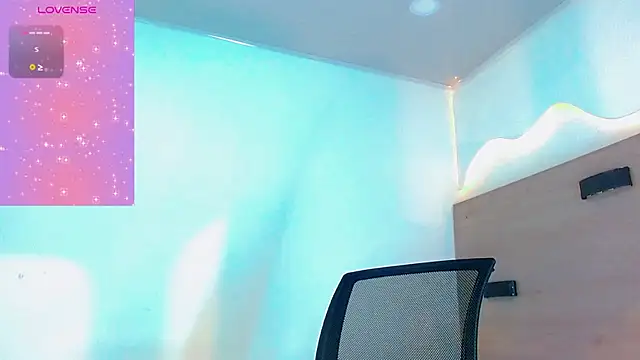 SinnthyaFoxxy online show from April 1, 7:55 pm