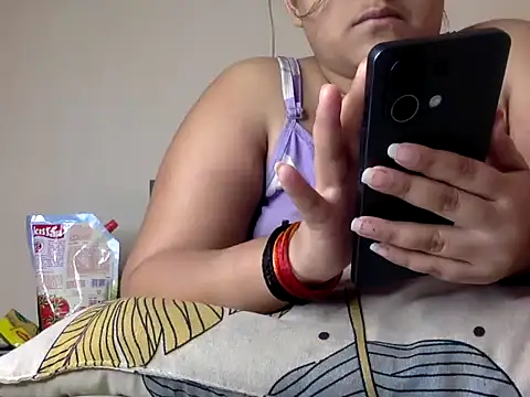 Bitchin Riya online show from June 19, 8:29 am