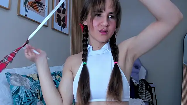 Alina Valmont online show from May 18, 3:07 pm