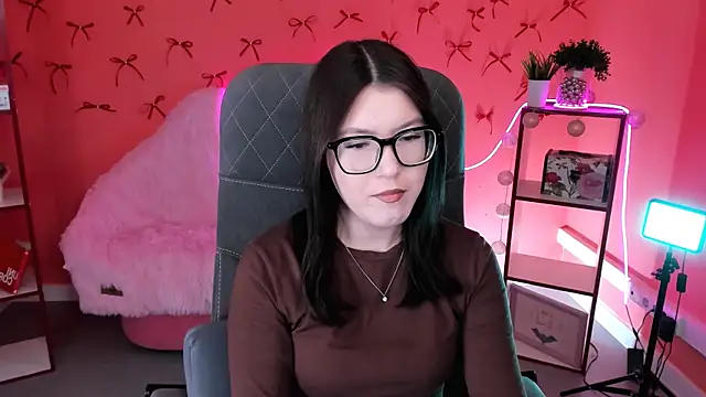 JennyGibson online show from April 29, 5:10 am