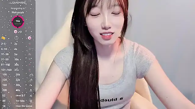 luckyuyu66 online show from May 3, 2:42 pm