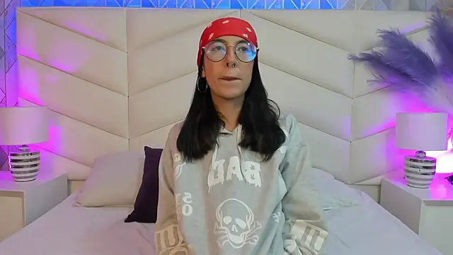 selene meyer online show from April 2, 3:15 am