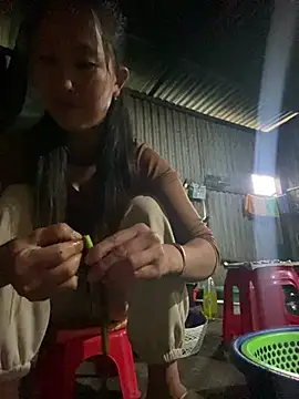 Huonglyna online show from May 2, 4:49 am