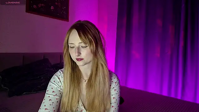 Polly Candy online show from April 10, 2:56 pm