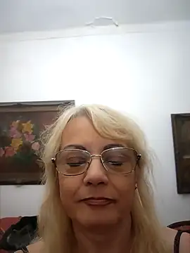 MatureElegantWidow online show from May 3, 11:19 pm