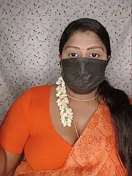Romantic Woman online show from July 18, 6:21 pm