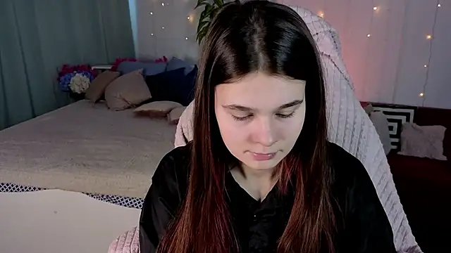 Kacey Love online show from April 8, 1:24 pm