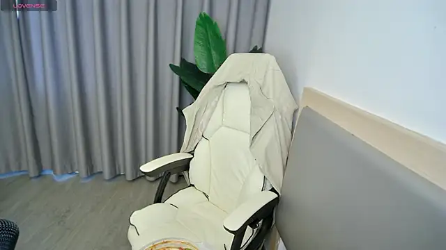 yizhixiaolulu online show from April 8, 6:15 am